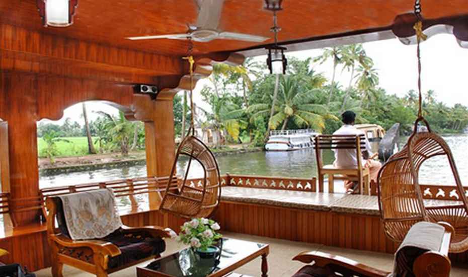 Avis Backwater Houseboat Alleppey Restaurant