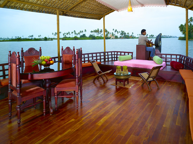 White Water Cruise Houseboat Alleppey Restaurant